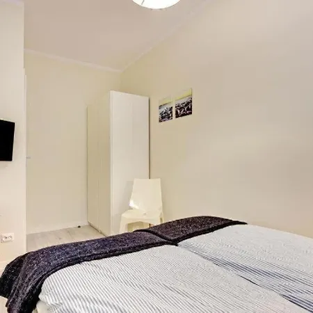 Urbannest I Swietojanska 35 36 * 格但斯克